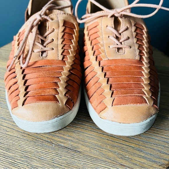 Comfortiva Align Layla Huarache Shoes - Picture 5 of 8